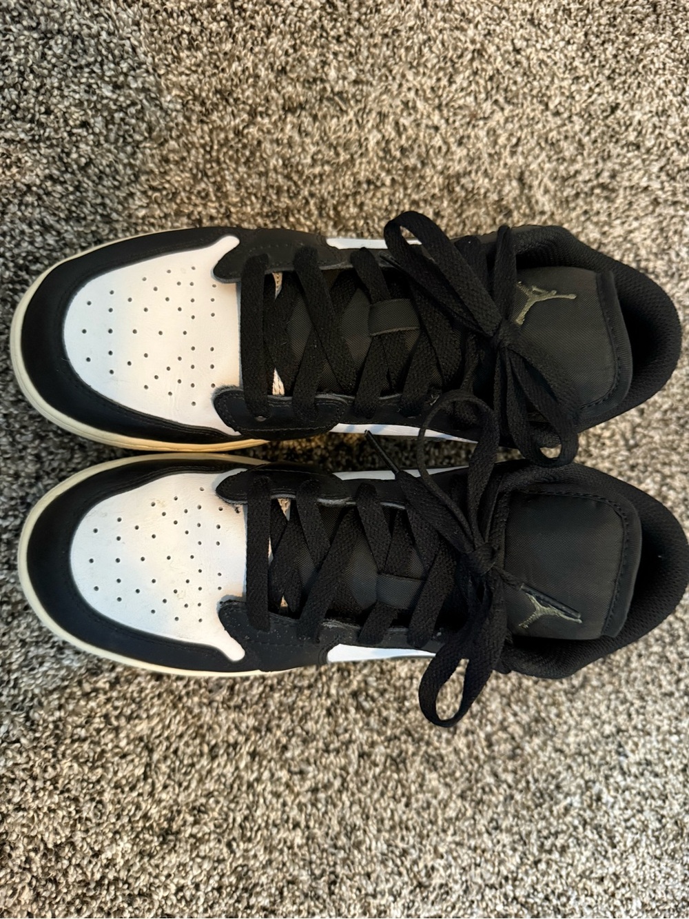 Jordan Kids Size 7 Black, White and Hunter Green Low-Top Sneakers